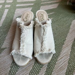 Circus by Sam Edelman Cream Fringe Mules